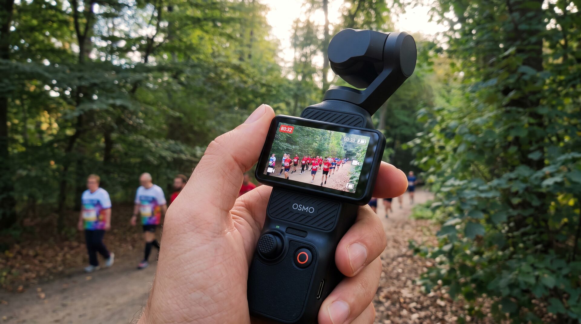 Firmenlauf Laufstrecke im Wald Team Building
